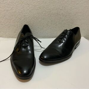 NWOT Toecap Combatant Gentlemen brand shoe.  Size 6.5